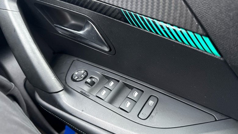 Peugeot 2008 1.5 BlueHDi 110 Allure Premium 5dr Diesel Estate